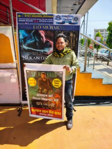 Sikandar ka first day first show Dekhne pahucha Salman Khan Fans Club Jabalpur Angdaan