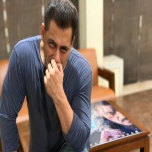 Salman Khan ne upcoming film galwan valley ka poster share Kiya fans ko di nasihat