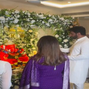 Bollywood celebrities ke ghar viraje Ganpati Bappa bhakti me Dube kalakar
